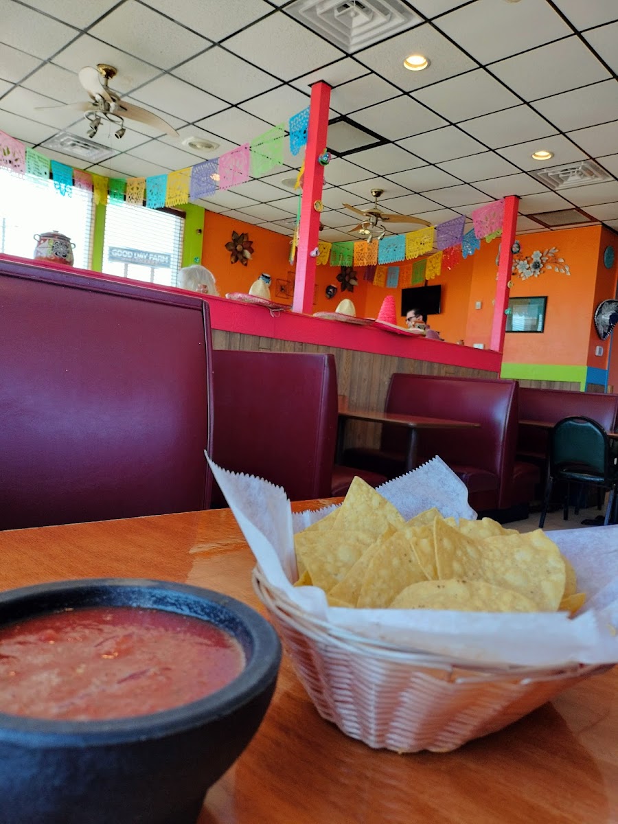 Buenas Vibras Mexican Restaurant - Photo 4