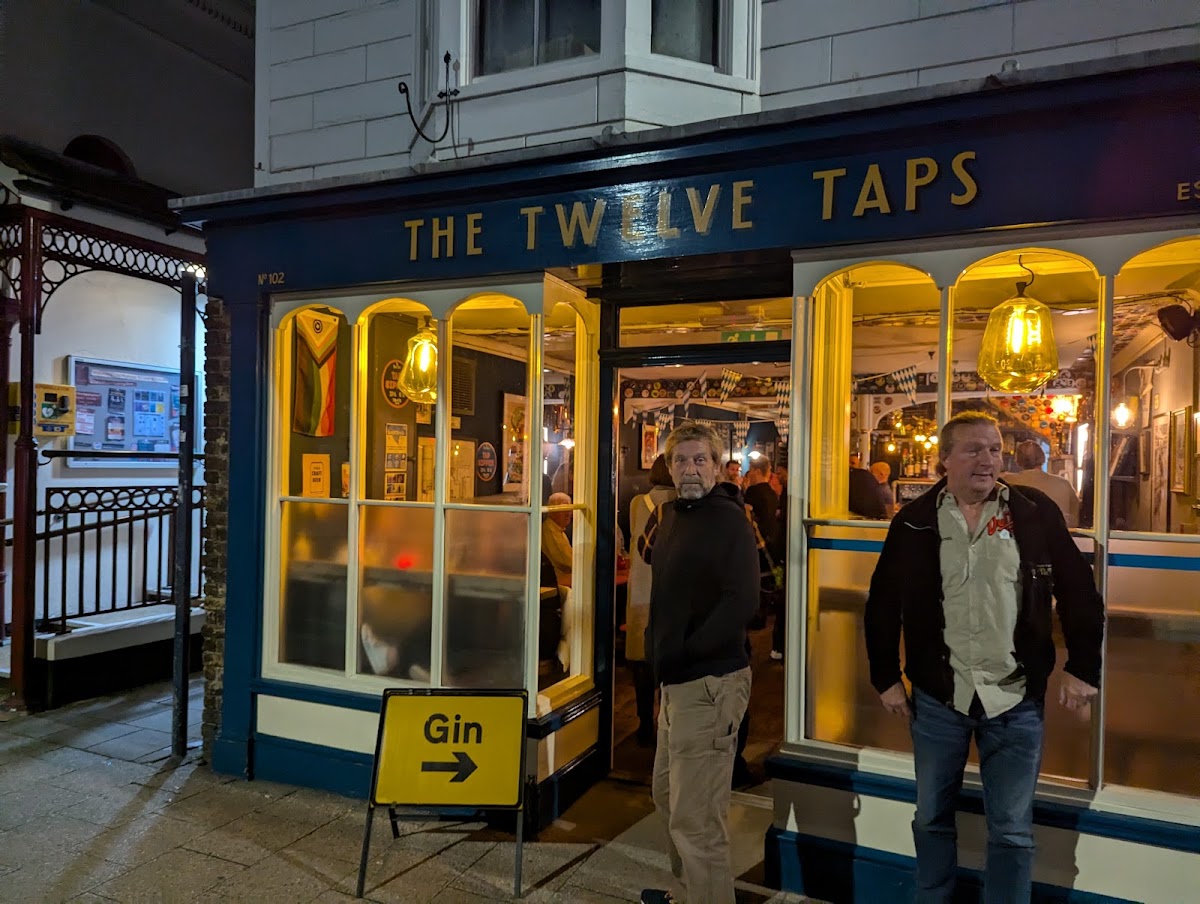 The Twelve Taps - Photo 3