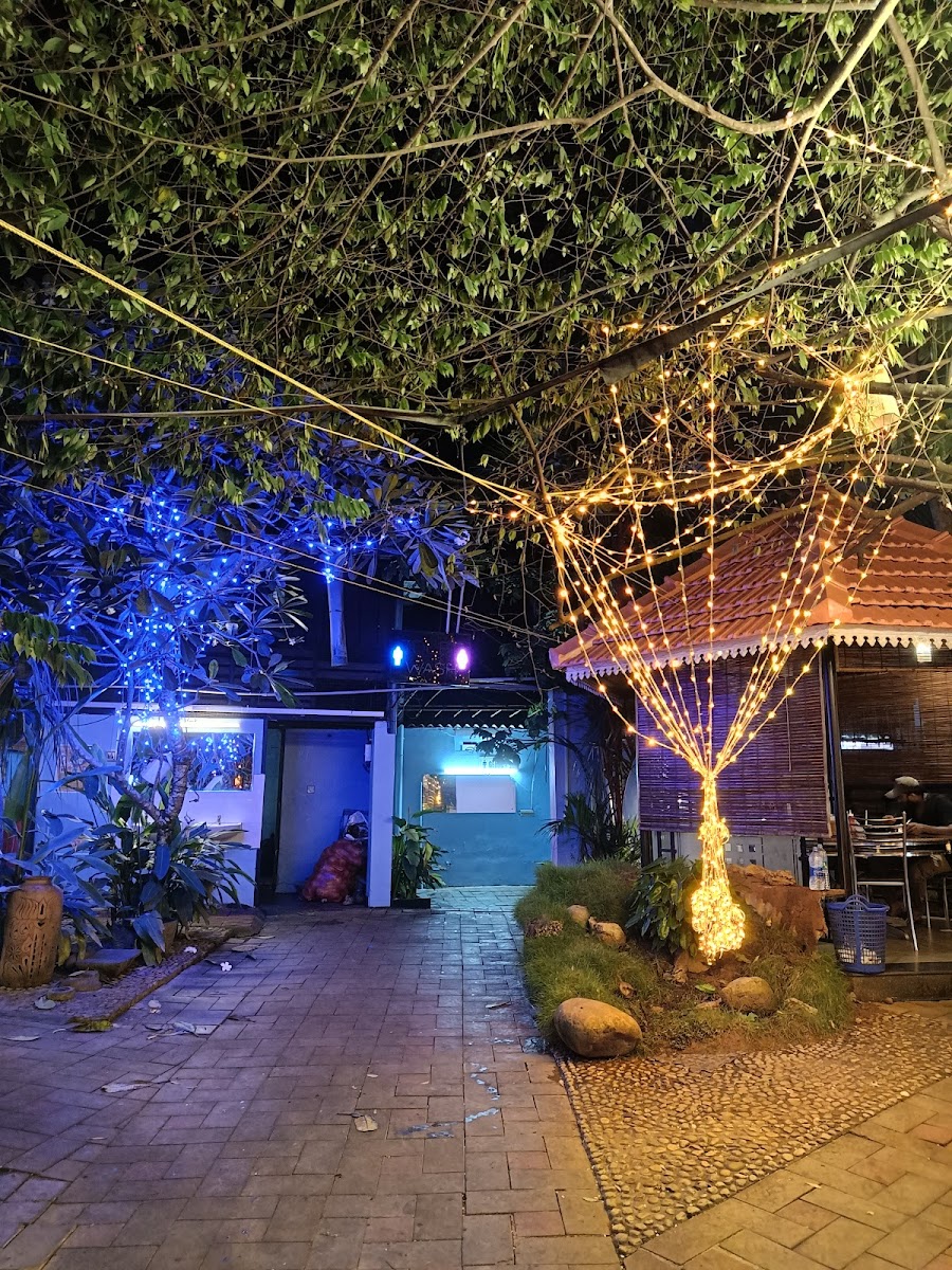 Irani Restaurant Neyyattinkara - Photo 3