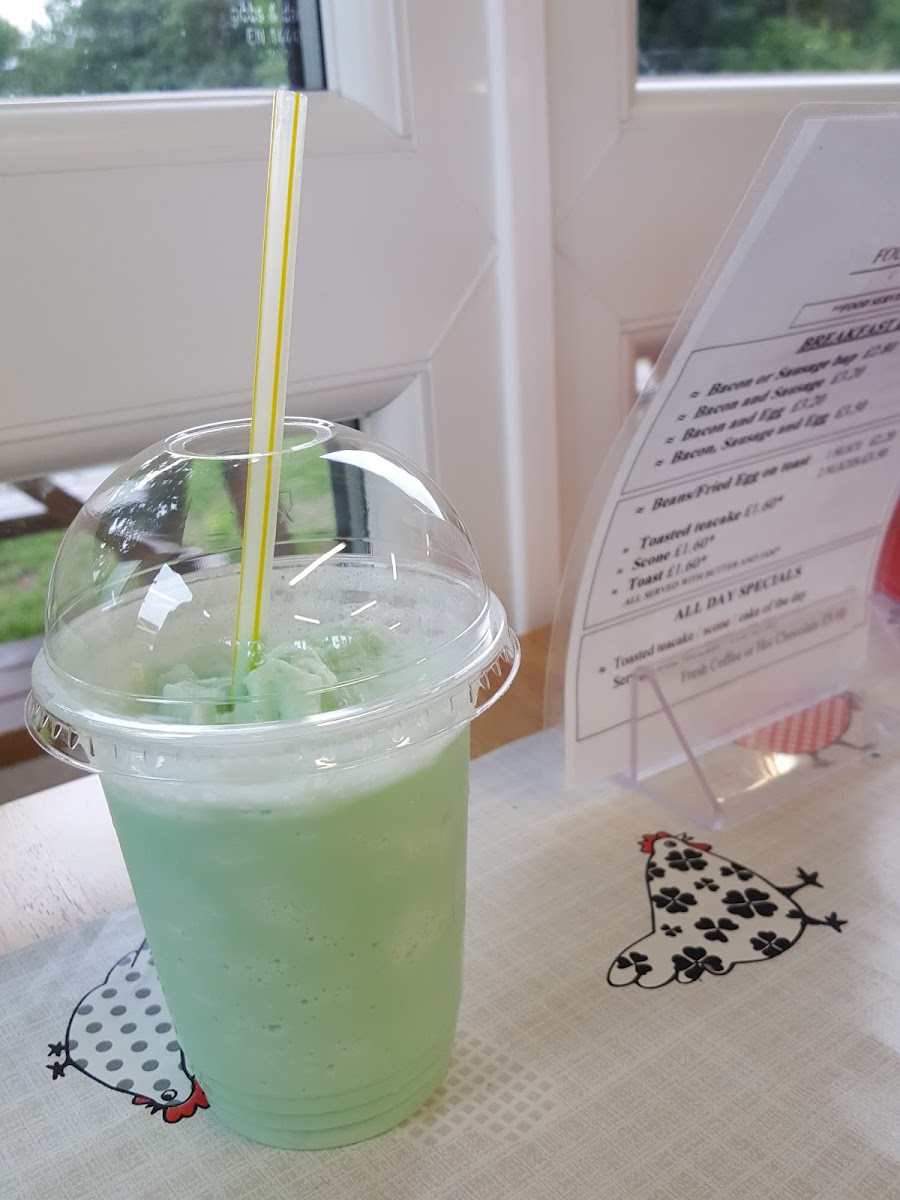 Four Seasons Cafe - Photo 3