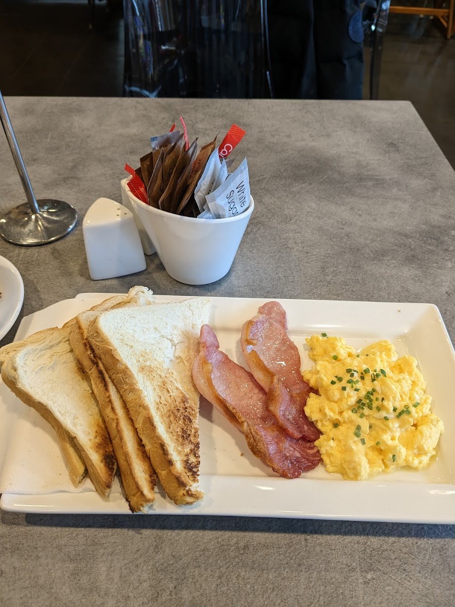 The Tower Cafe - Photo 7