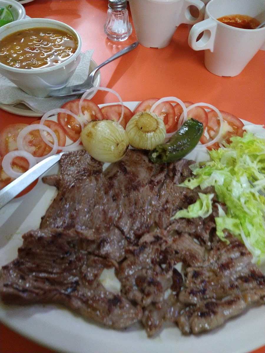 TAQUERIA EL CHARCO - Photo 4