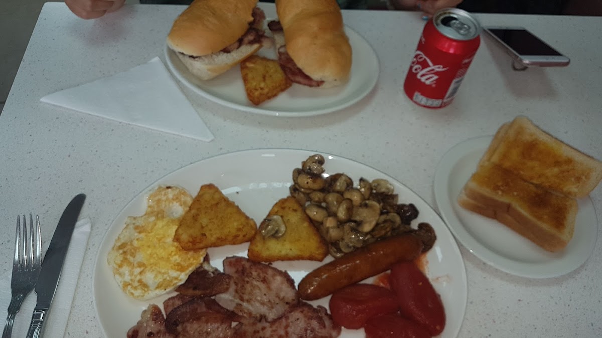 Munchys cafe - Photo 9