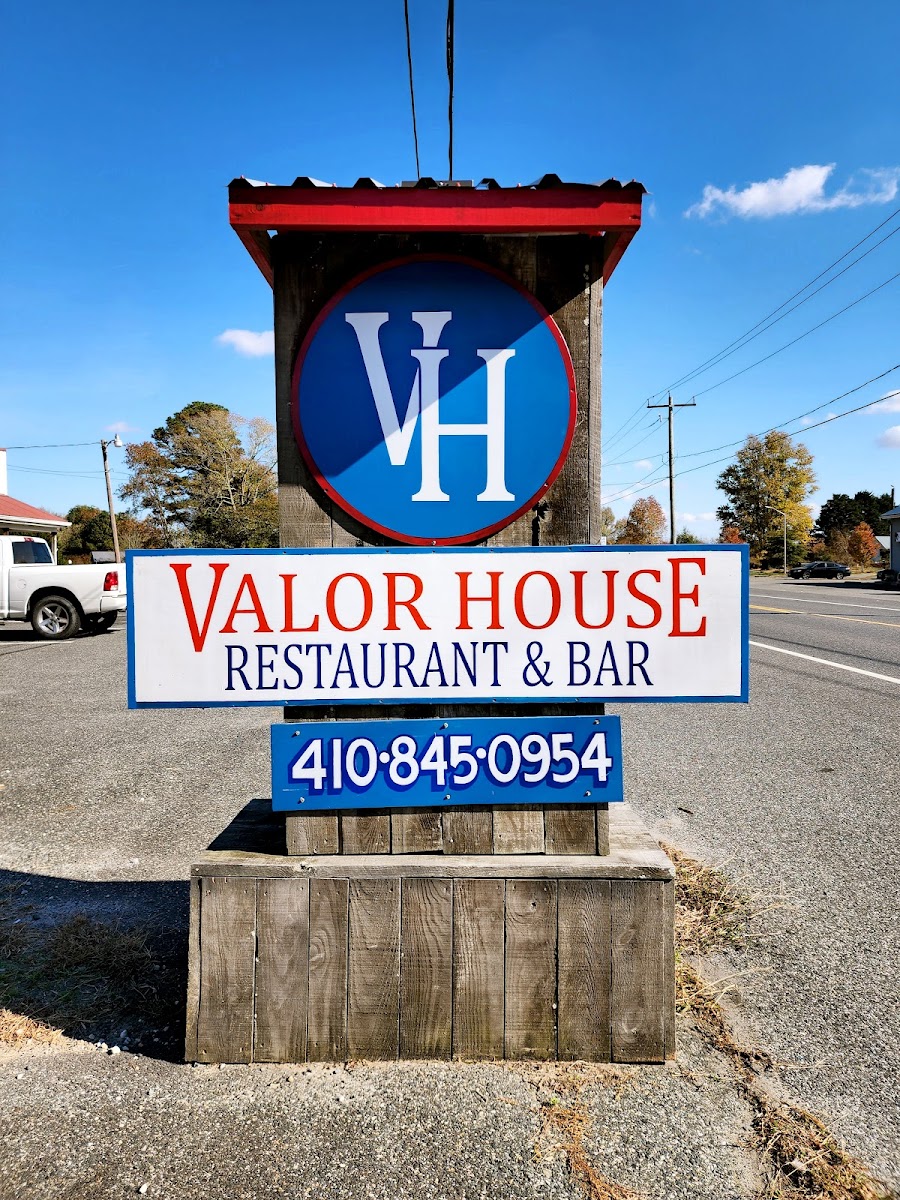 Valor House Restaurant & Bar - Photo 2