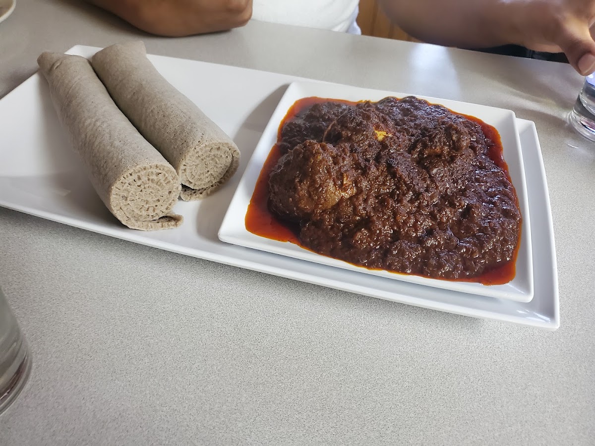 Tiru Ethiopian Restaurant - Photo 5