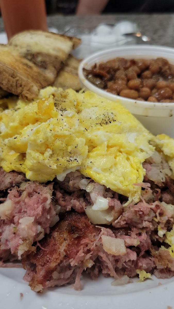 Tiny Tims Cafe - Photo 5