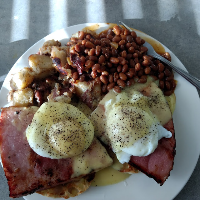 Eggs Benedict