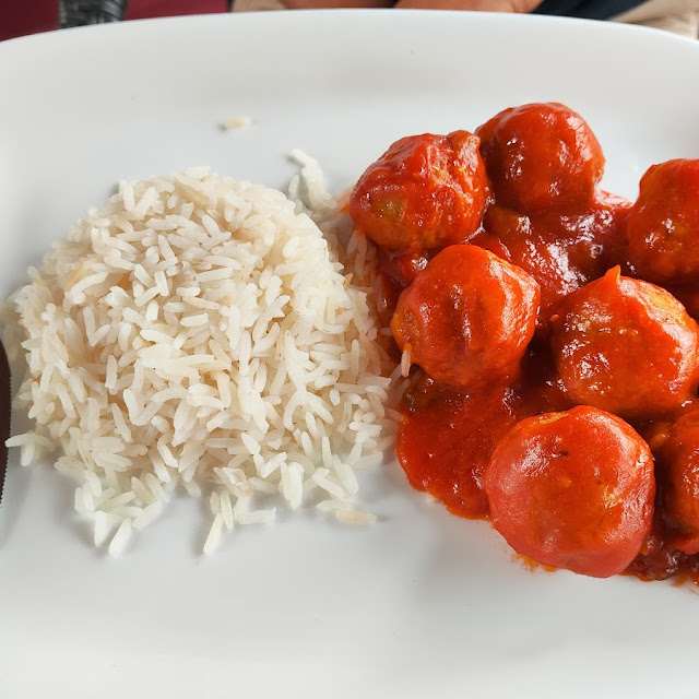 Meatballs in Tomato Sauce