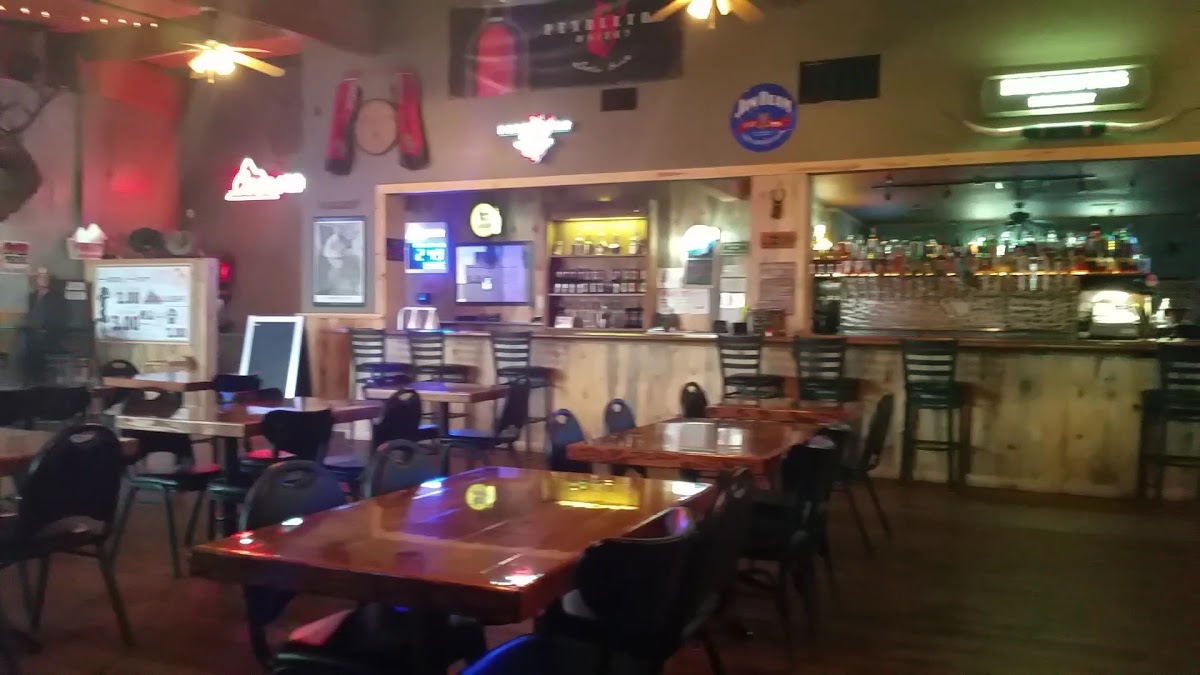 Honky Tonk Bar & Grill - Photo 1