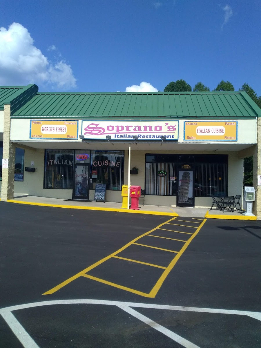 Soprano's Italian Restaurant - Photo 3