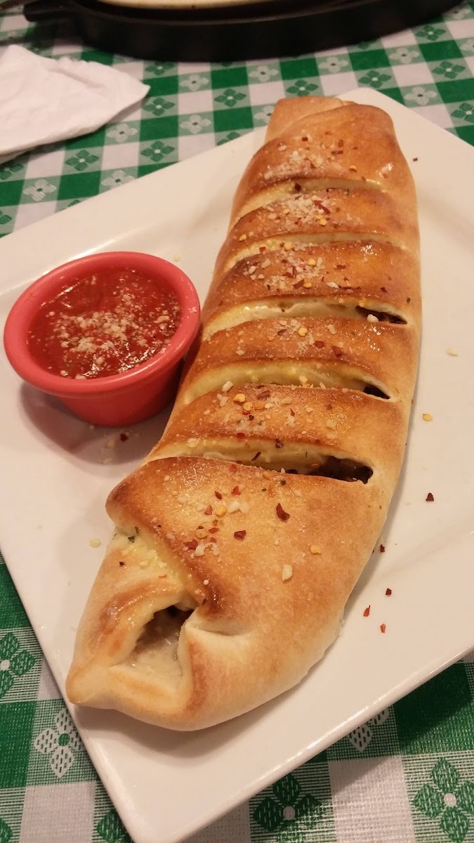 Soprano's Italian Restaurant - Photo 6