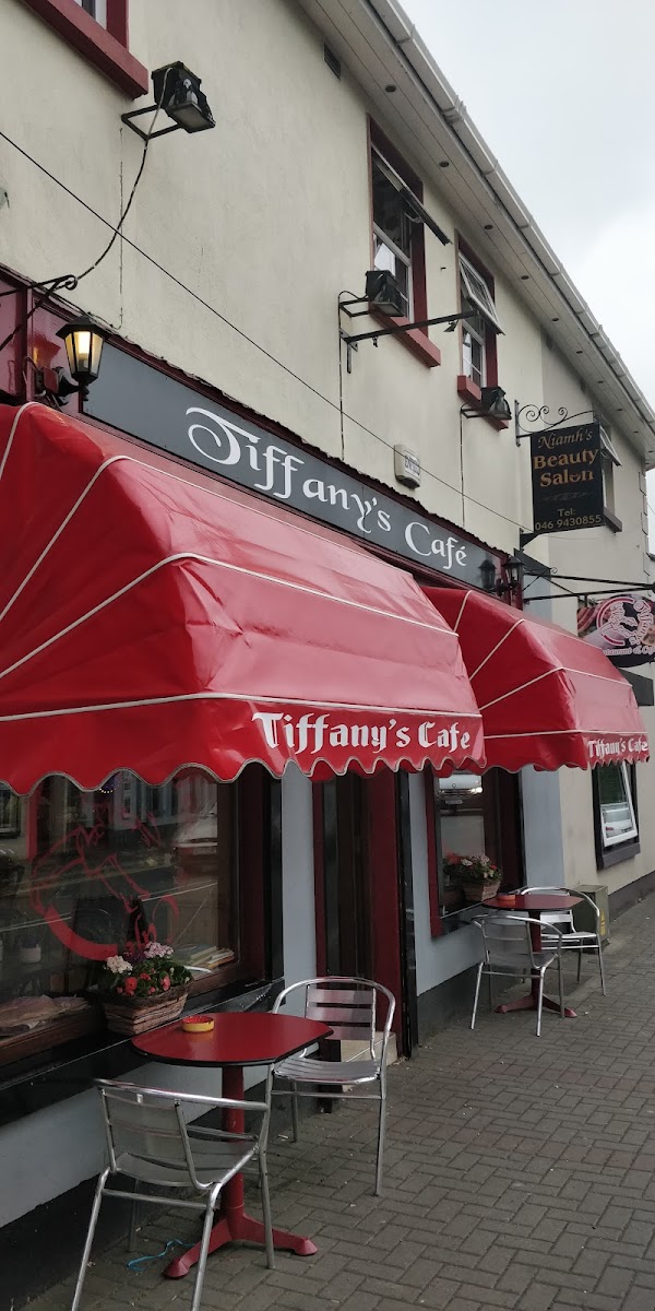 Tiffany's Cafe - Photo 9