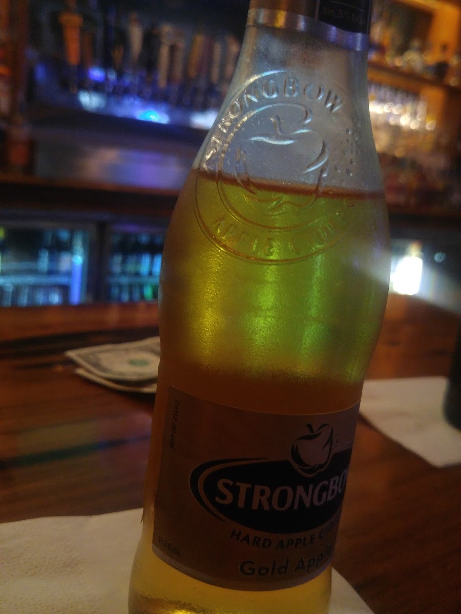 Longshotz Sports Bar - Photo 7