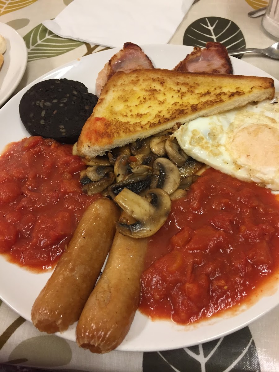 Woody's Cafe - Photo 4