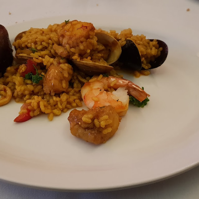 Paella De Mariscos