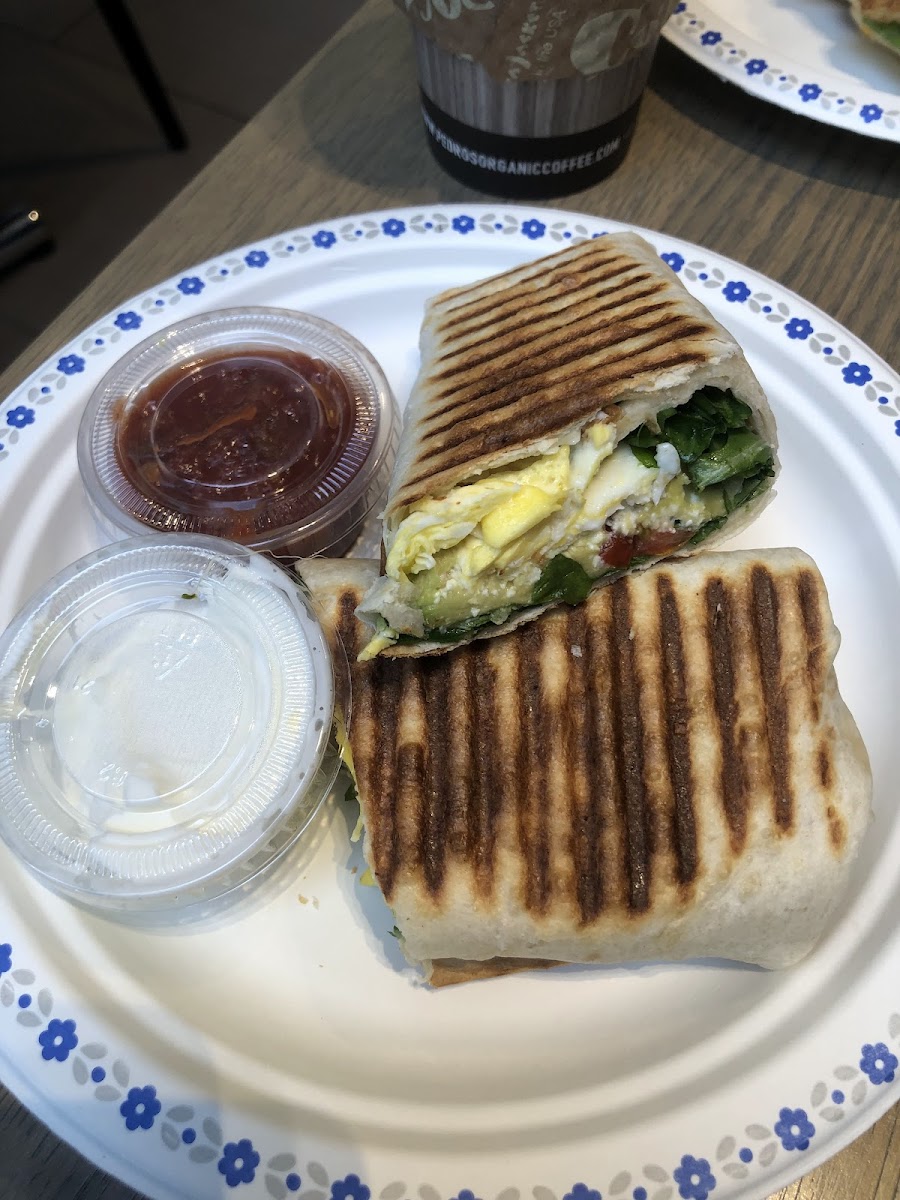 Ben's Cafe - Photo 8