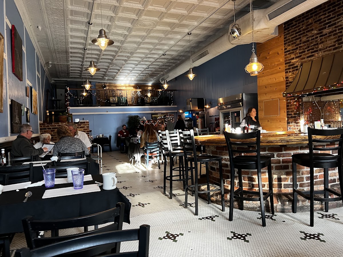 Mr. Rivers Breakfast Joint - Photo 3