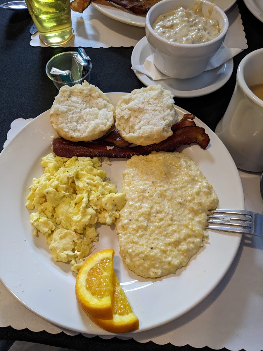 Mr. Rivers Breakfast Joint - Photo 4