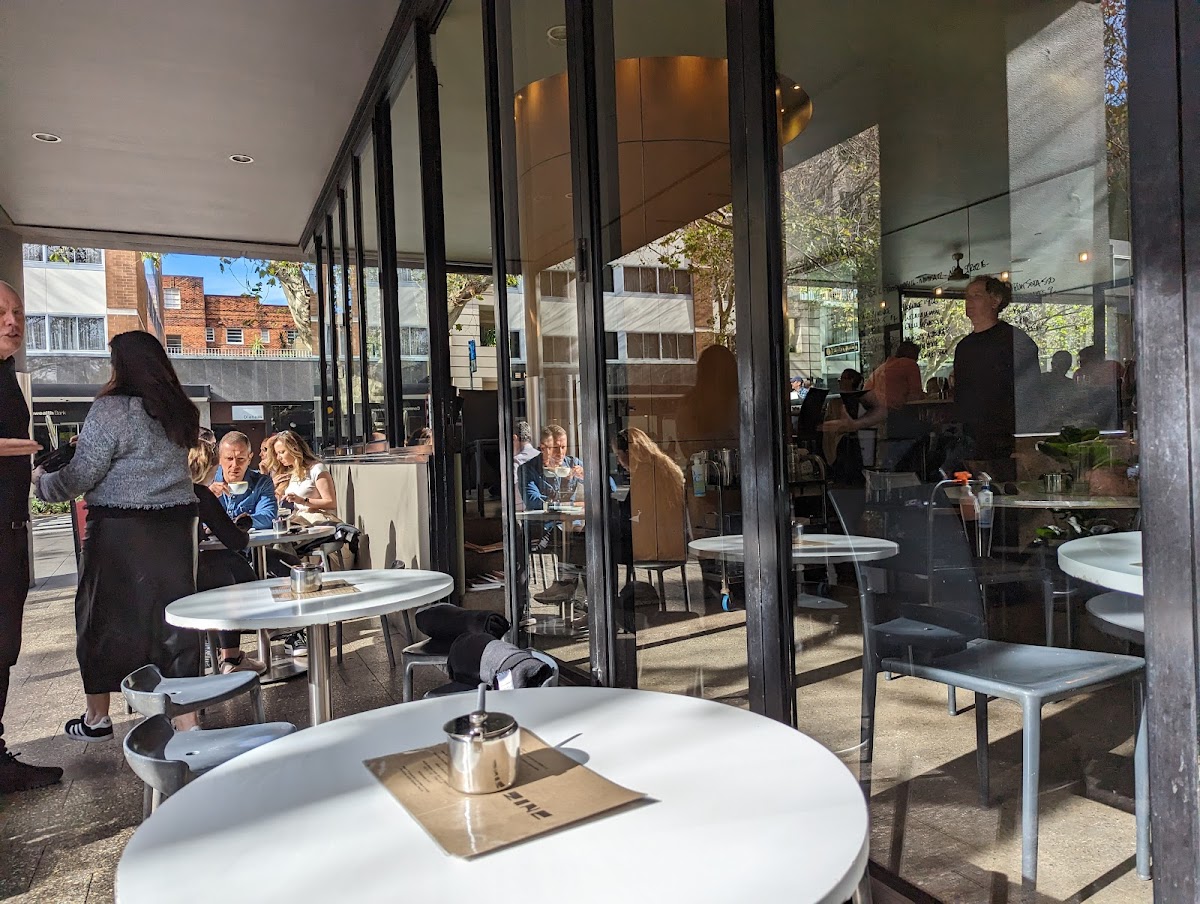 Zinc Cafe - Photo 5