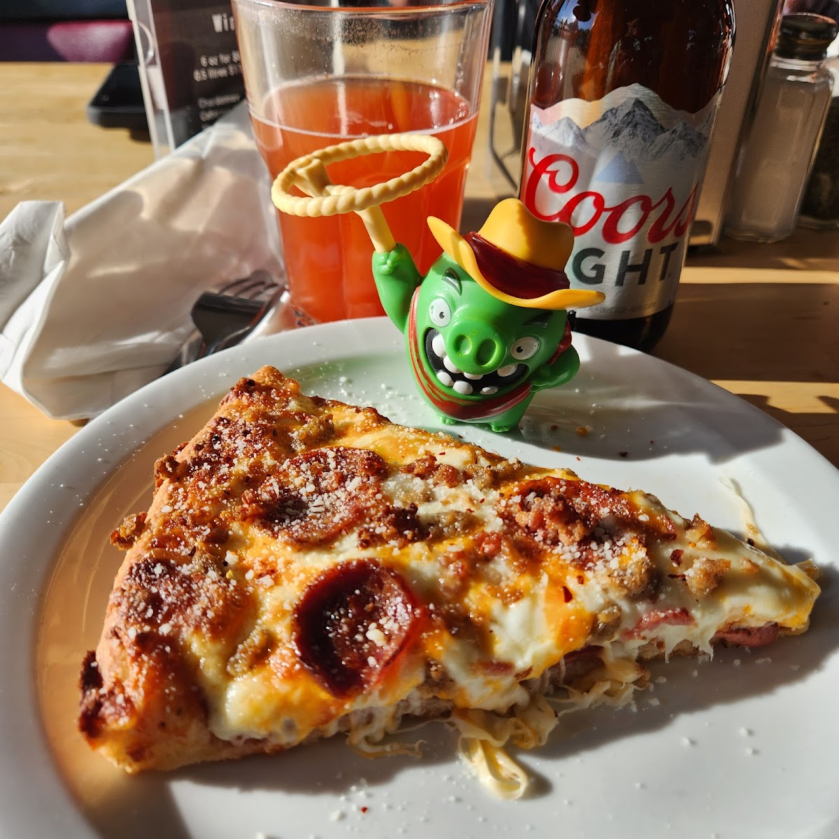 Mama's Restaurant Okotoks - Photo 8