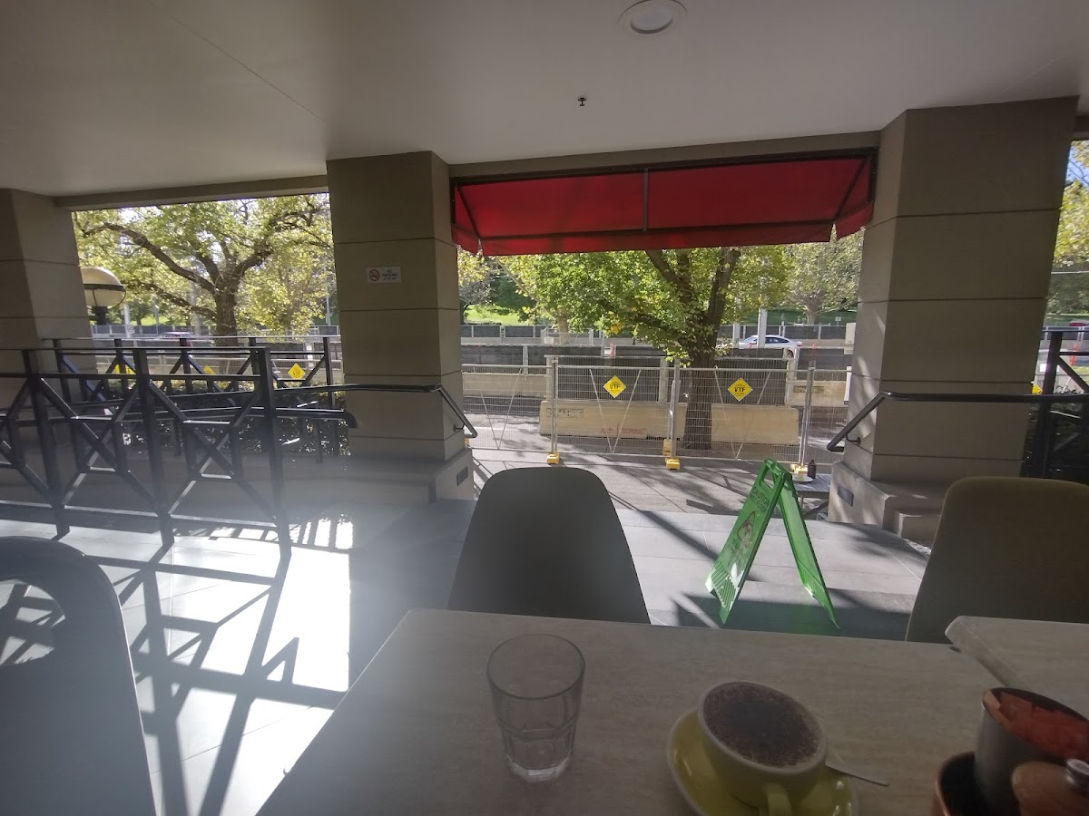 Royal Domain Cafe - Photo 4