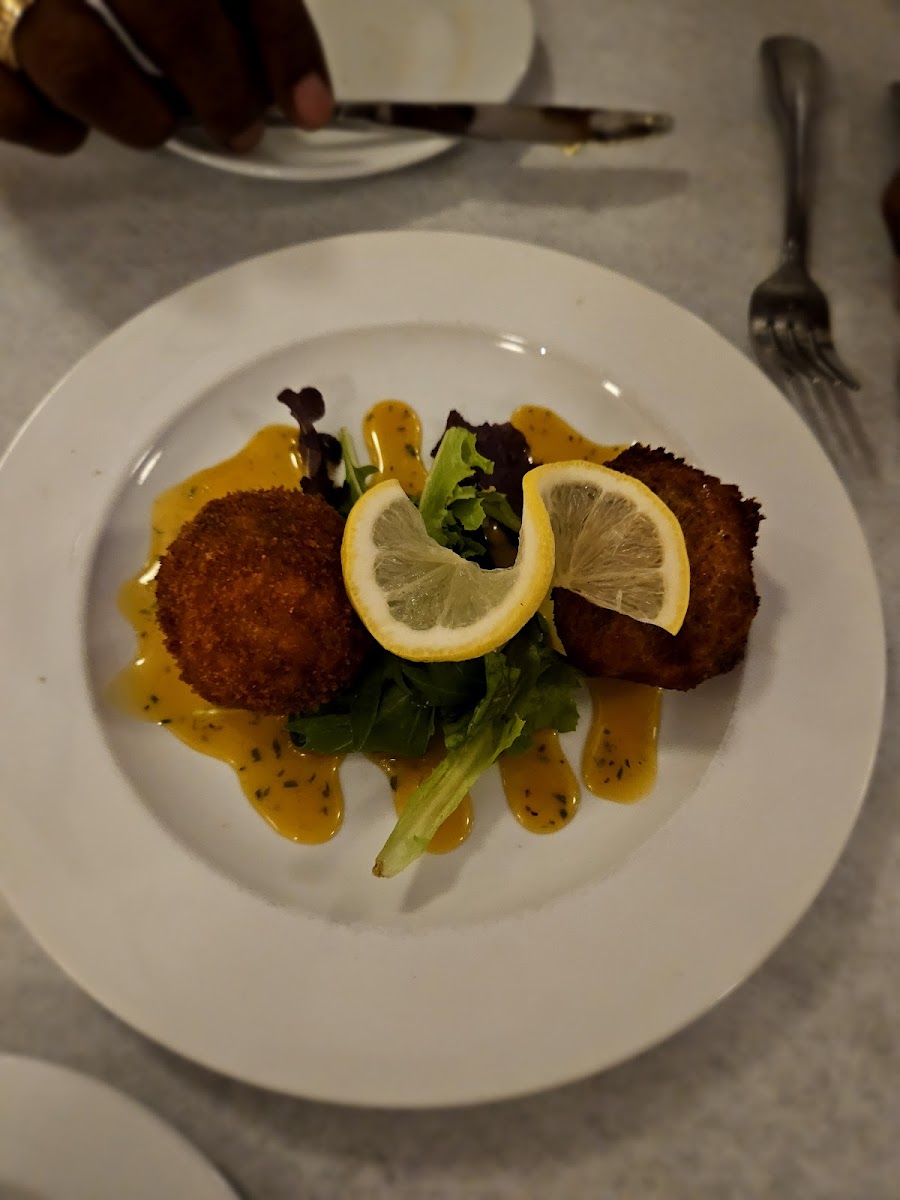 SAVOY Restaurant - Photo 5
