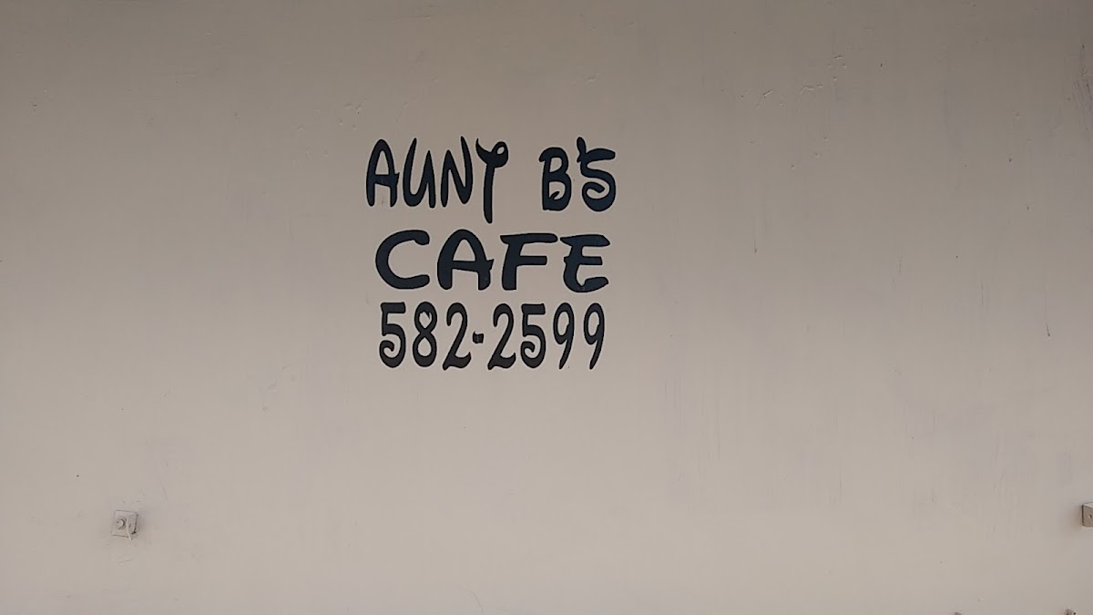 Aunt B's cafe - Photo 7