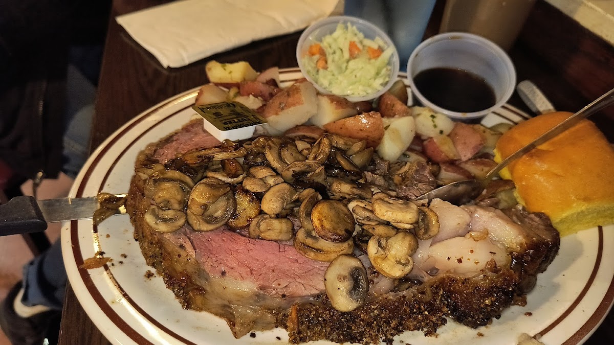 Bohicas Pub and Grub - Photo 3