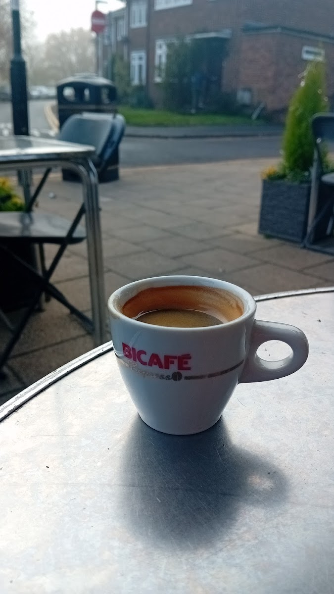 Moo & Bean Cafe - Photo 5