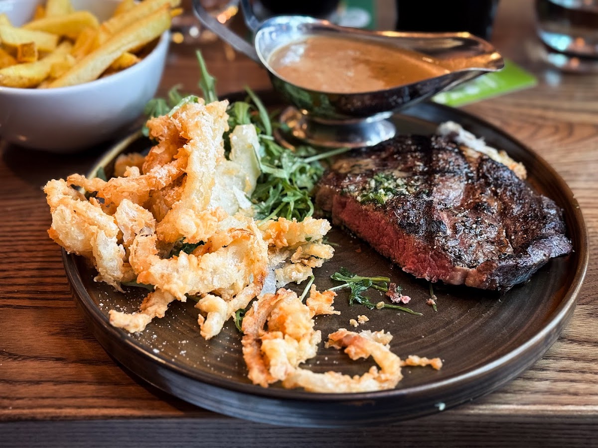 Duende Gastro Bar - Photo 2
