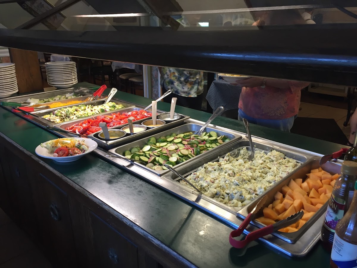 Plantation House Restaurant and Catering - Photo 4