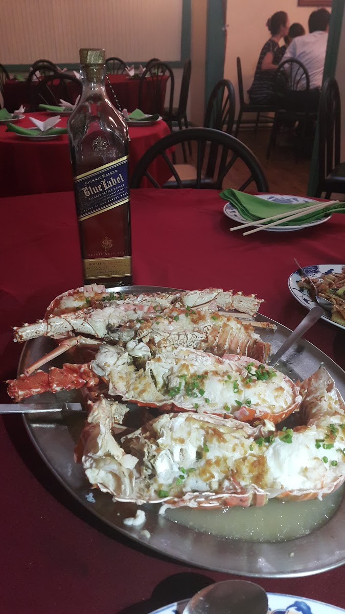 Eagle's Restaurant - Photo 6