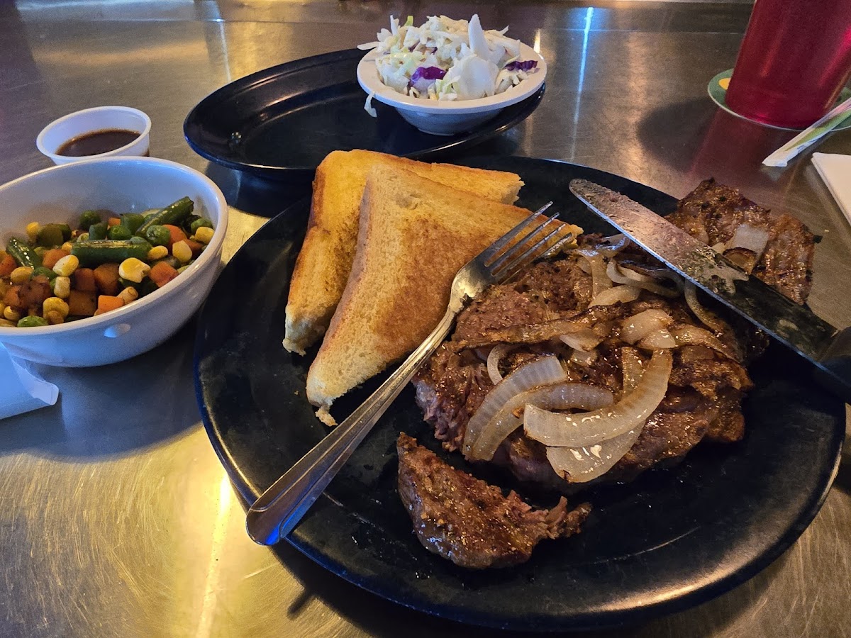 Ribs Hickory Pit BBQ - Photo 2