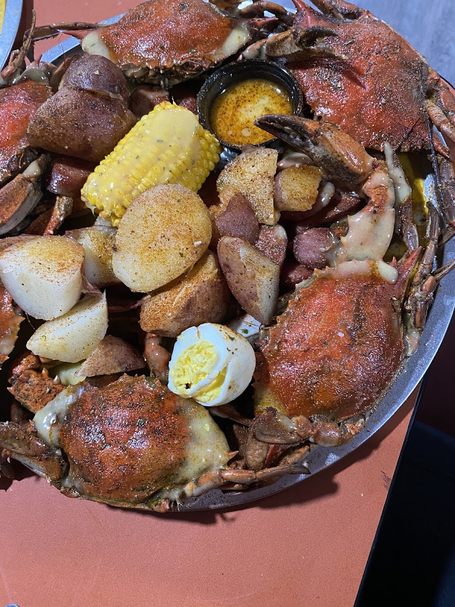 Pop Bellies Seafood Steak And Grill - Photo 5