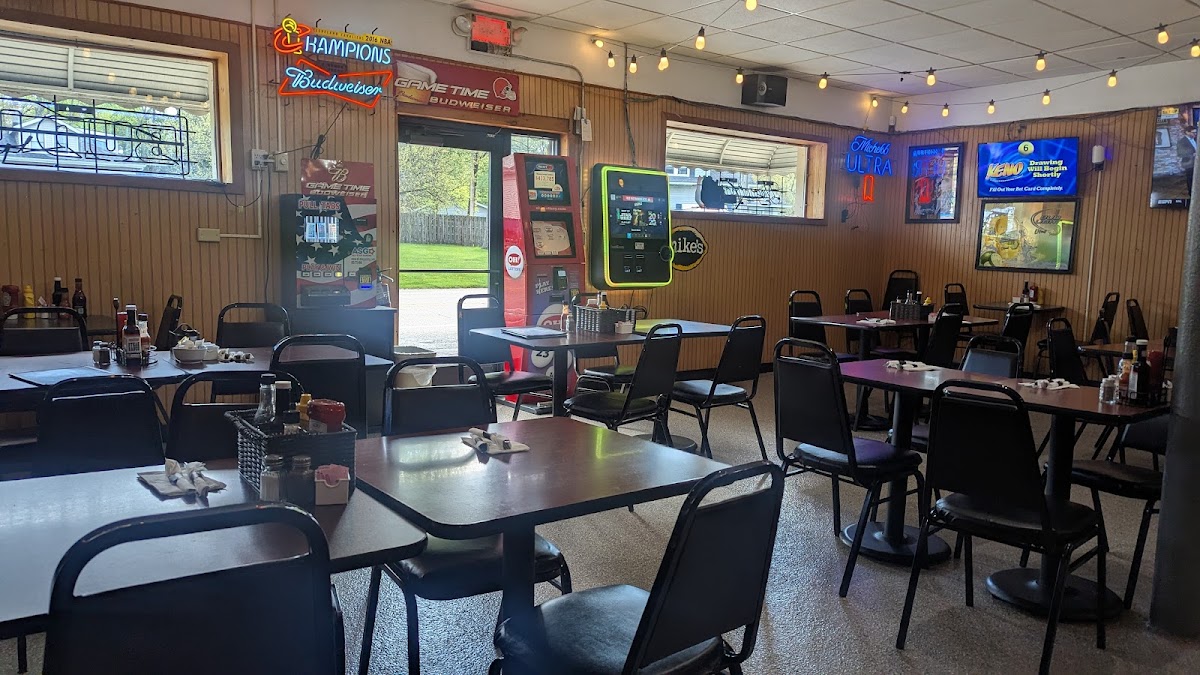 Pat Dees Pub & Eatery