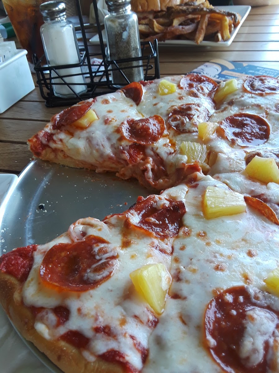 Arnie's Clubhouse Grill - Photo 4