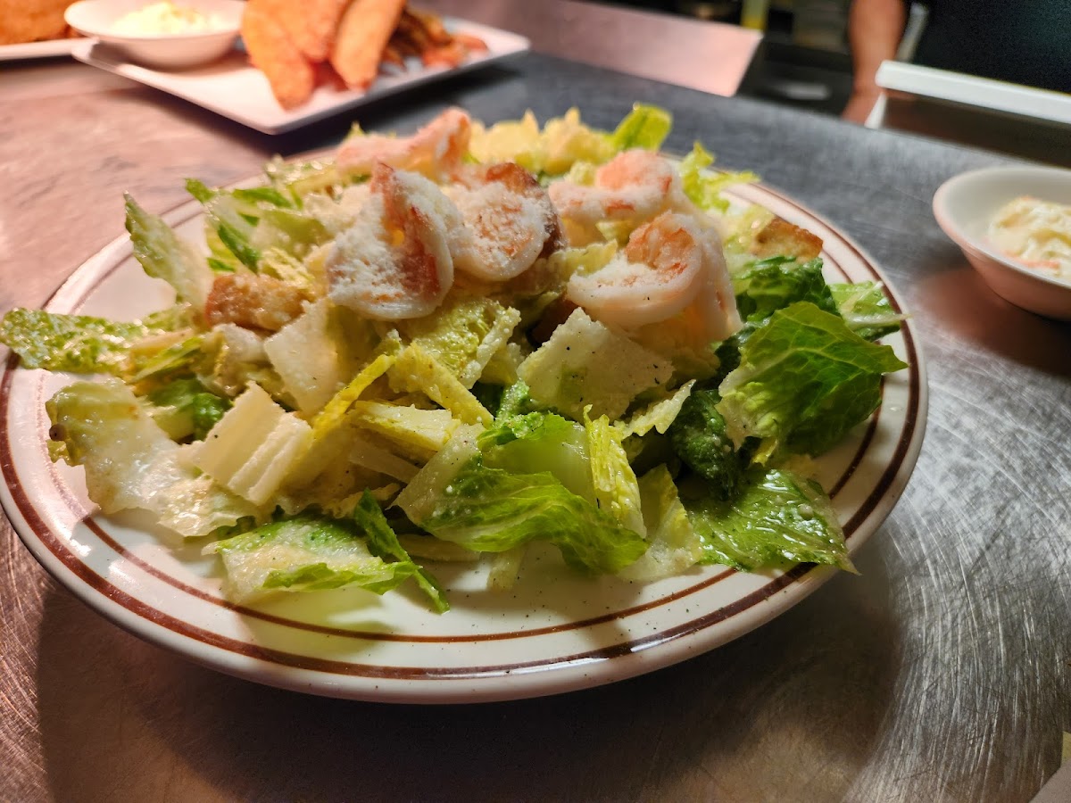 Arnie's Clubhouse Grill - Photo 5