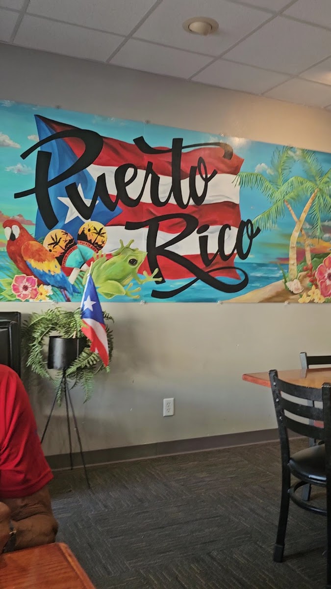Puerto Rico Restaurant - Photo 1