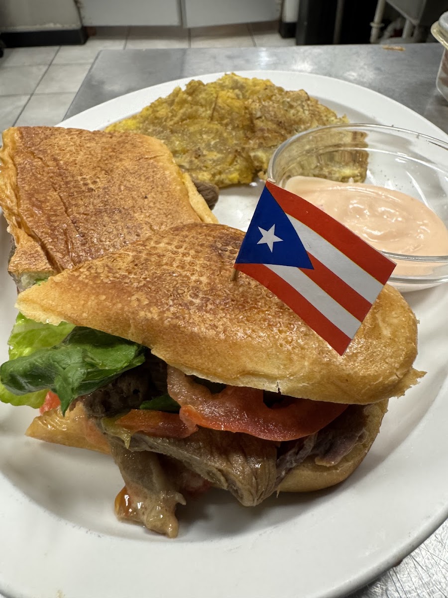 Puerto Rico Restaurant - Photo 2