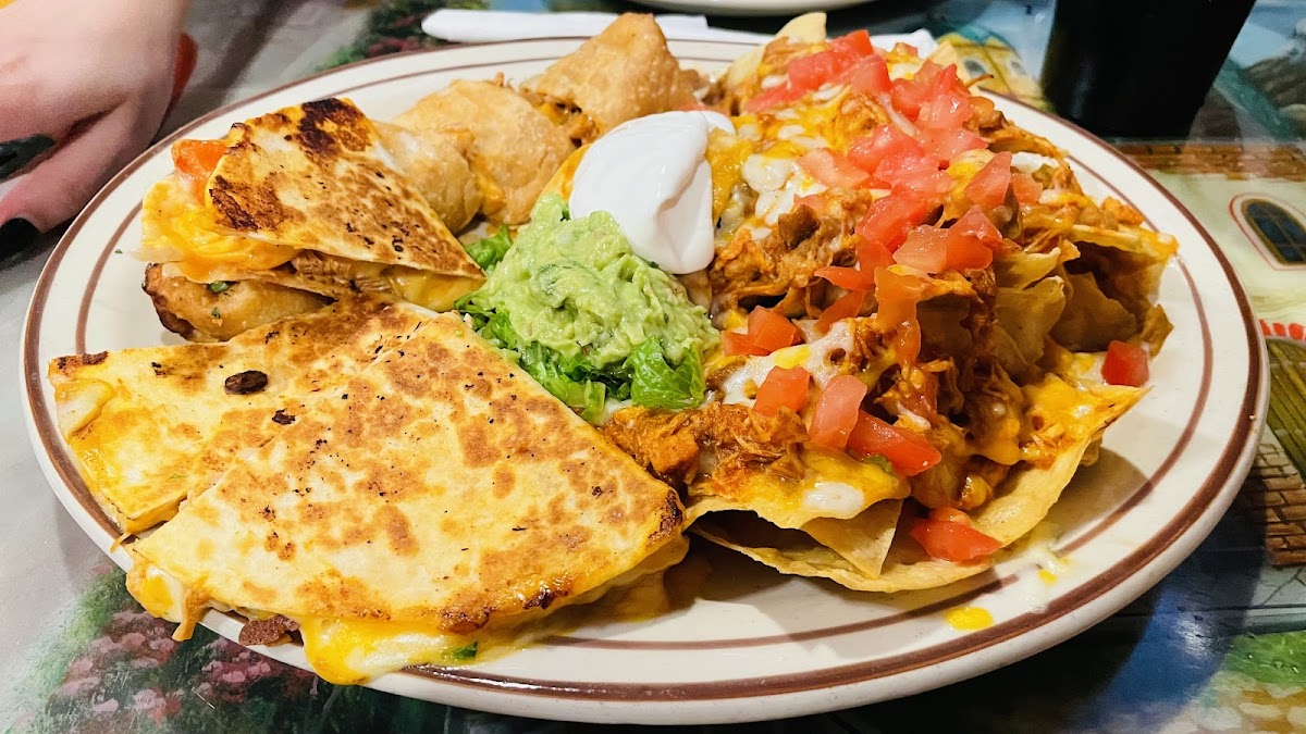 Fiesta Mexicana Restaurant - Photo 7
