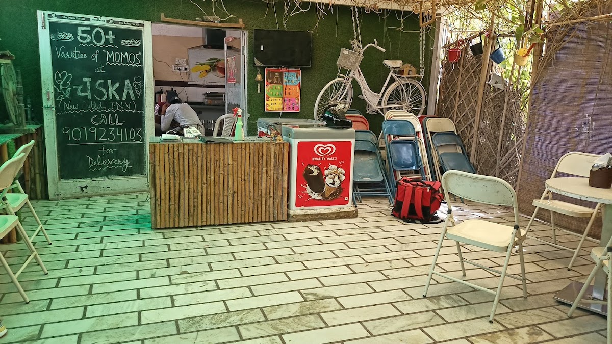 Cafe Green Hut - Photo 7