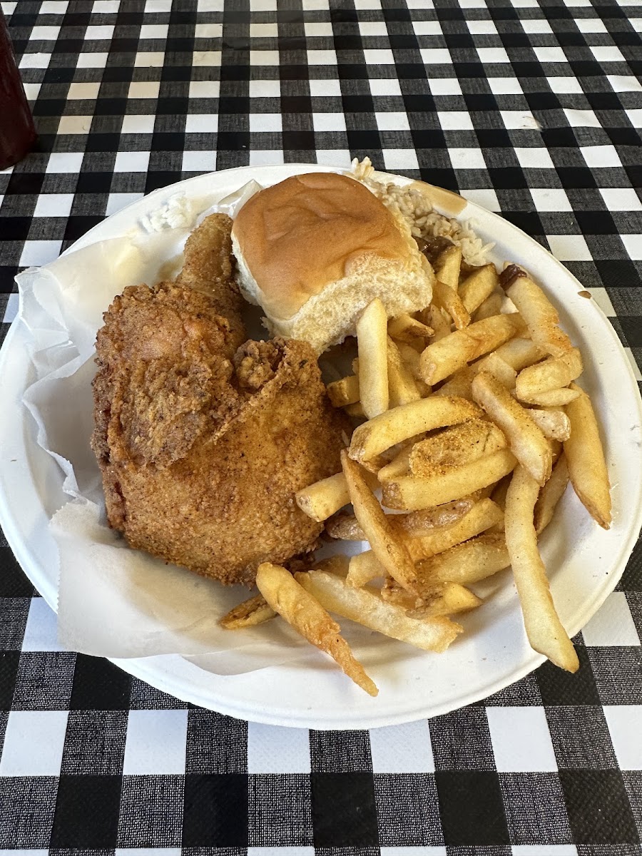The Log Cabin Restaurant - Photo 3