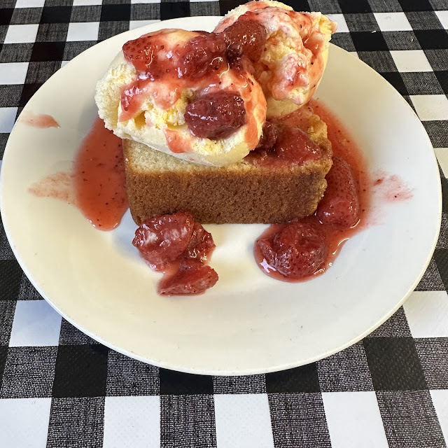 Homemade Pound Cake