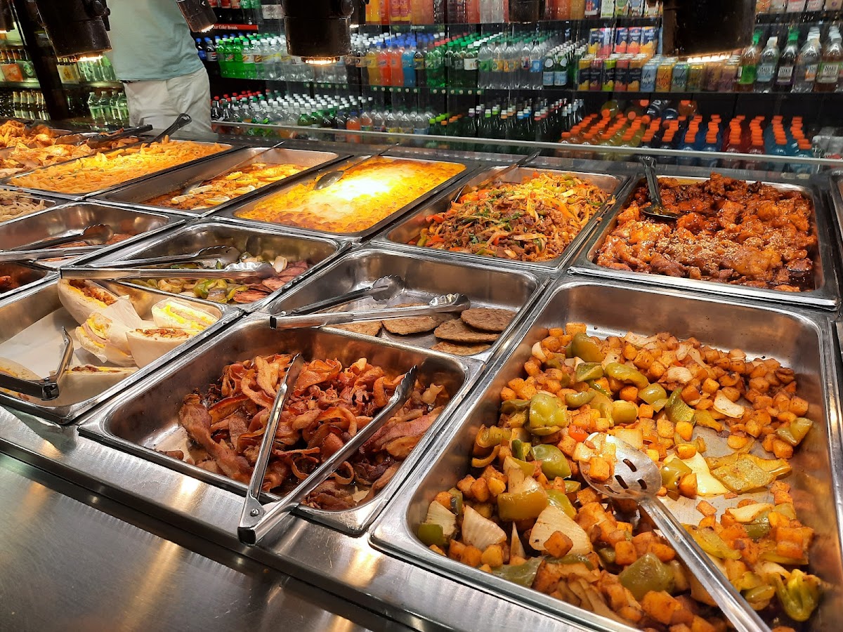 Toast Cafe Brasserie NYC/ buffet - Photo 2
