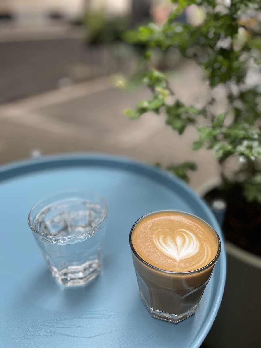 Radiant cafe - Photo 8