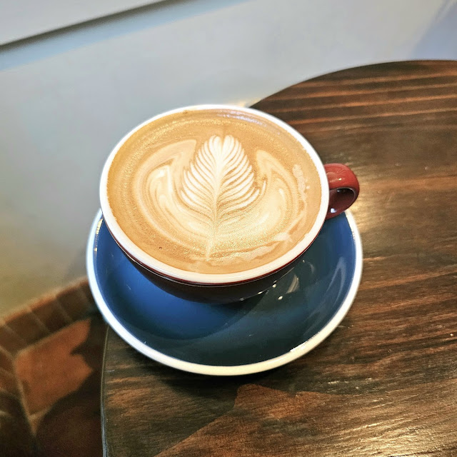 Swan Art Latte