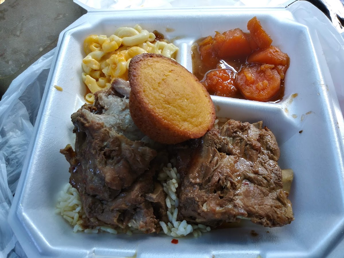 Eddies Soul Food - Photo 4