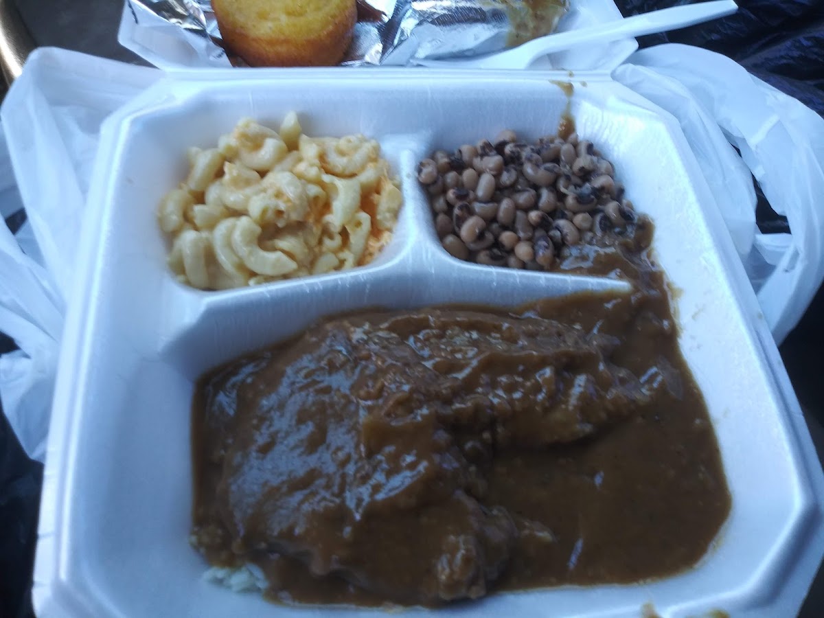 Eddies Soul Food - Photo 5