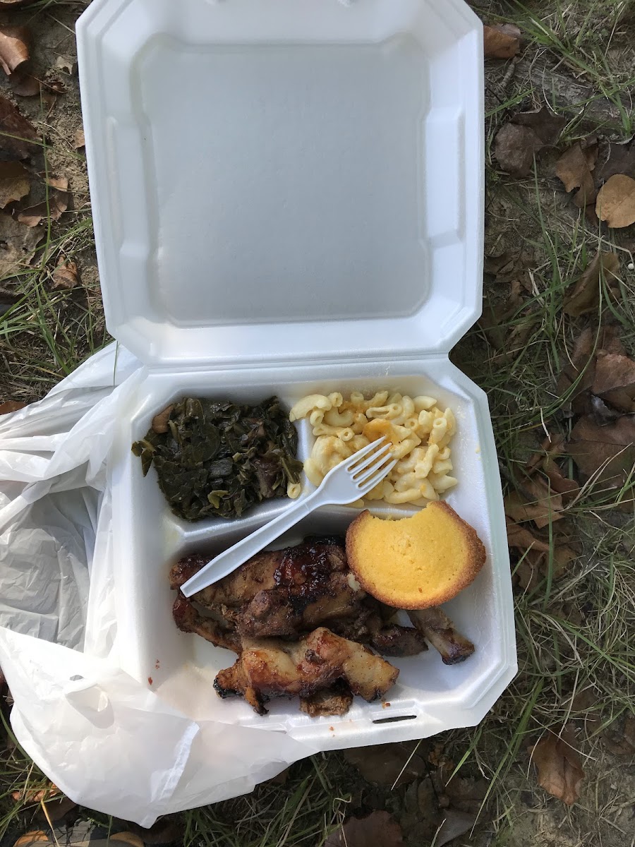 Eddies Soul Food - Photo 8
