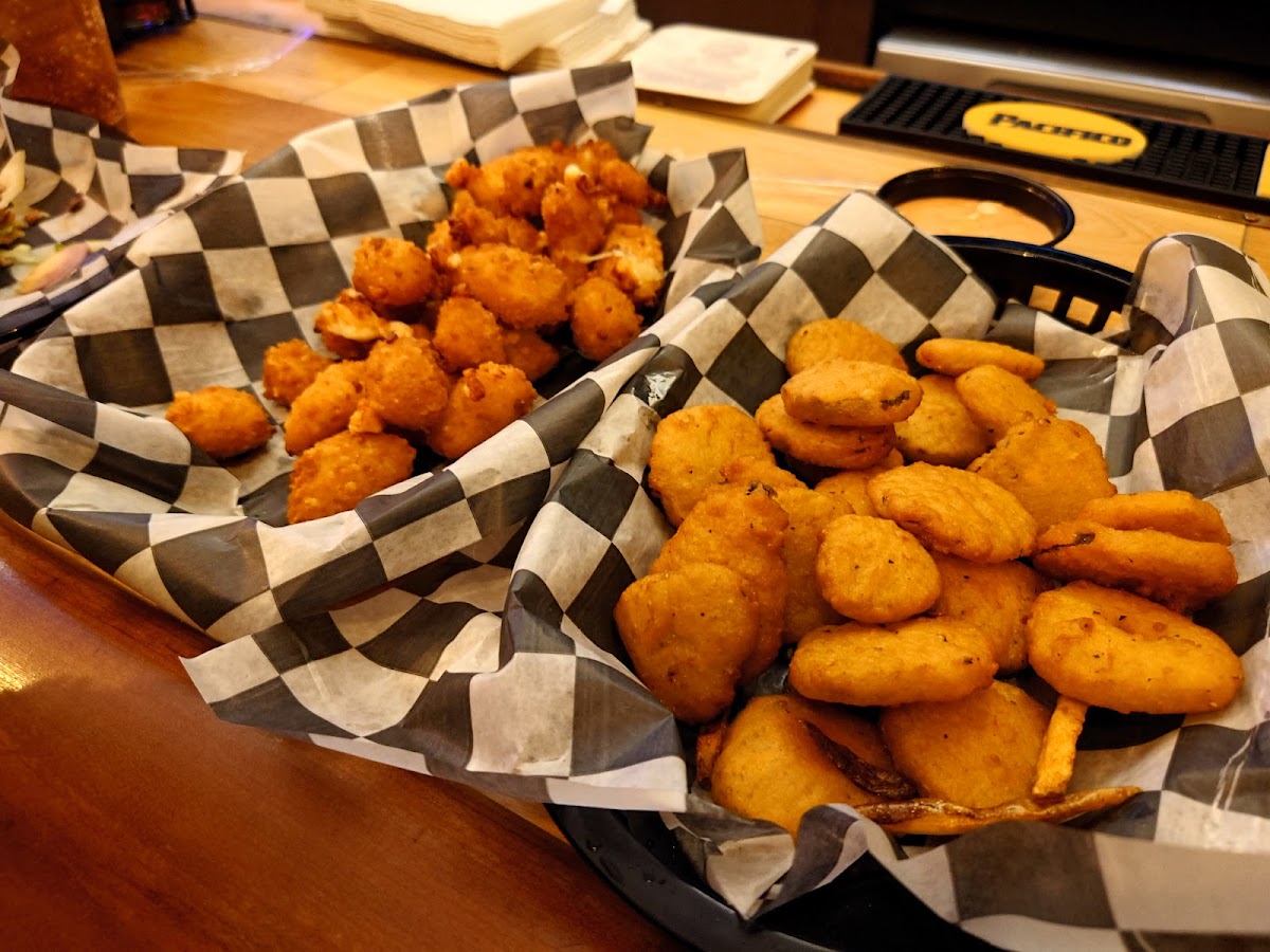Toad's Burger Bar - Photo 6